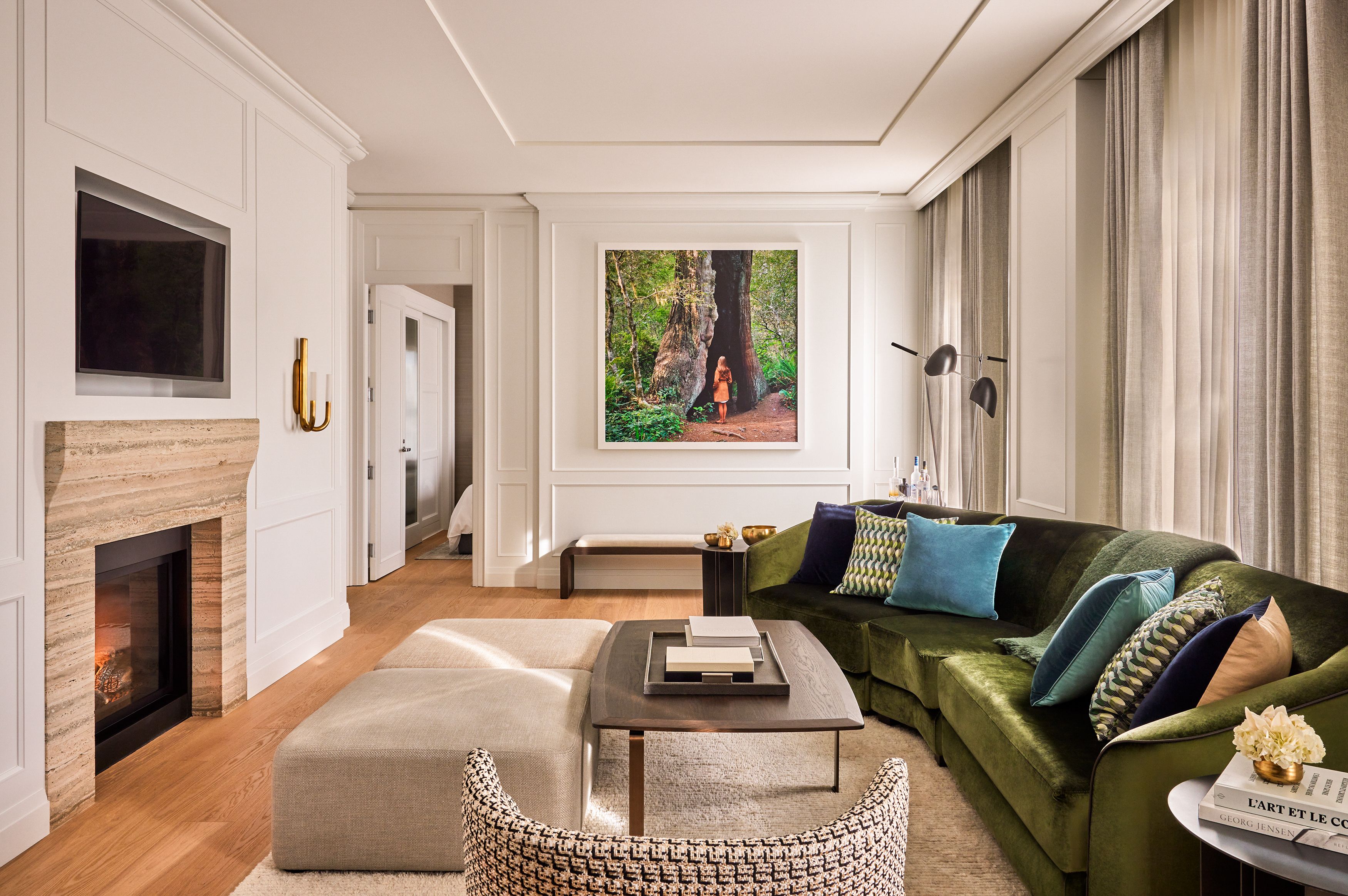 RWHGV_Rosewood_Suite_Living_02-6F0EB10D-C7F4-4216-9DDC456478AC5C43.jpg