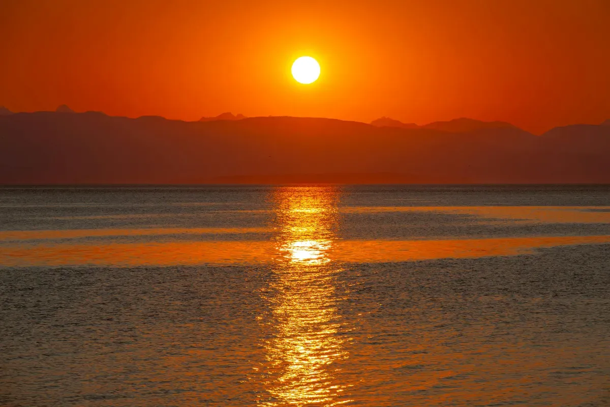 campbell-river-waterfront-sunset-vancouver-island